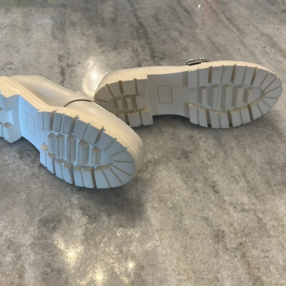 Crown & Ivy White Loafers with Crystal Detail - Picture 3 of 3